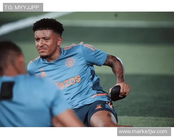 吉莫在欧联杯中闪耀进球表现助力球队晋级之路