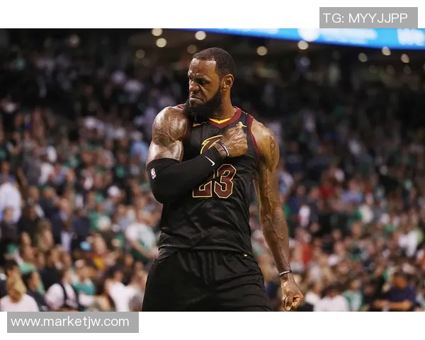 勒布朗-詹姆斯:用篮球改变命运,倡导更多篮球培训项目 勒布朗-詹姆斯:用篮球改变命运,倡导更多篮球培训项目